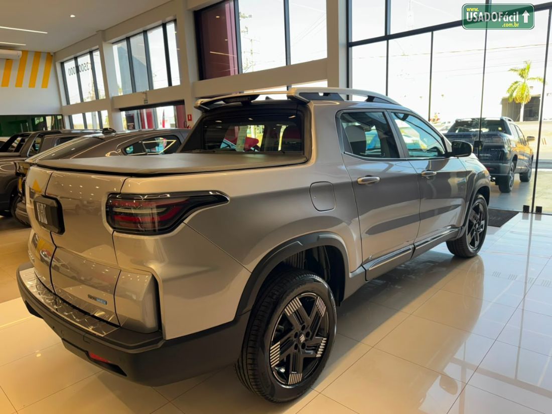 FIAT TORO VOLCANO FLEX 2026/2027 — foto 5 de 10