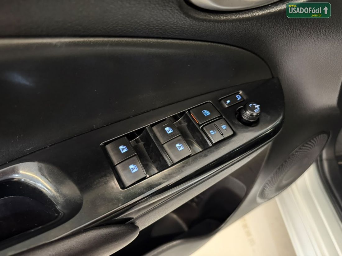 Toyota Yaris Sedan XS Connect 1.5 Automático Flex 2020/2020 — foto 6 de 18