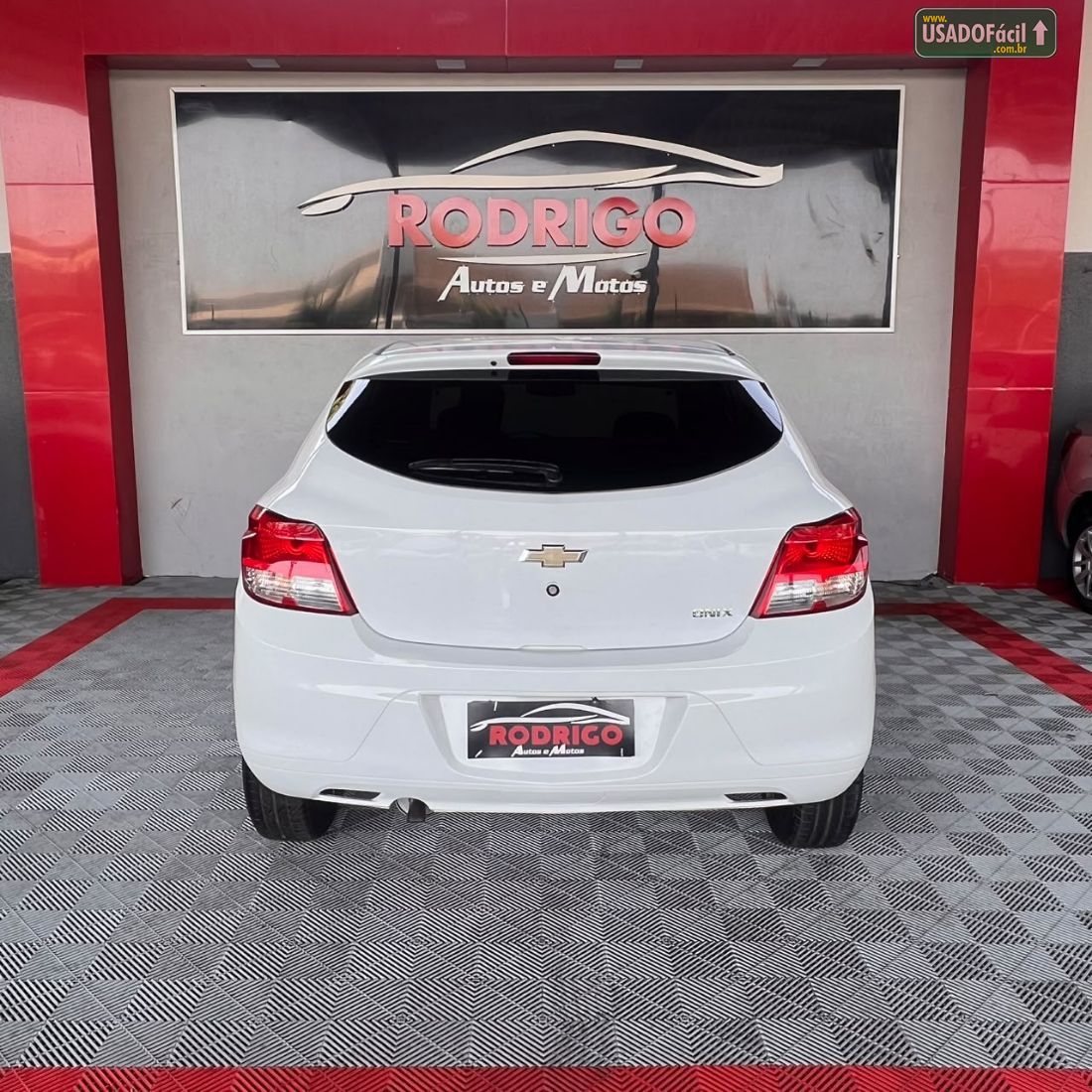 CHEVROLET/GM Onix Hatch LS 1.0 Mecânico Flex 2016/2016 — foto 5 de 11