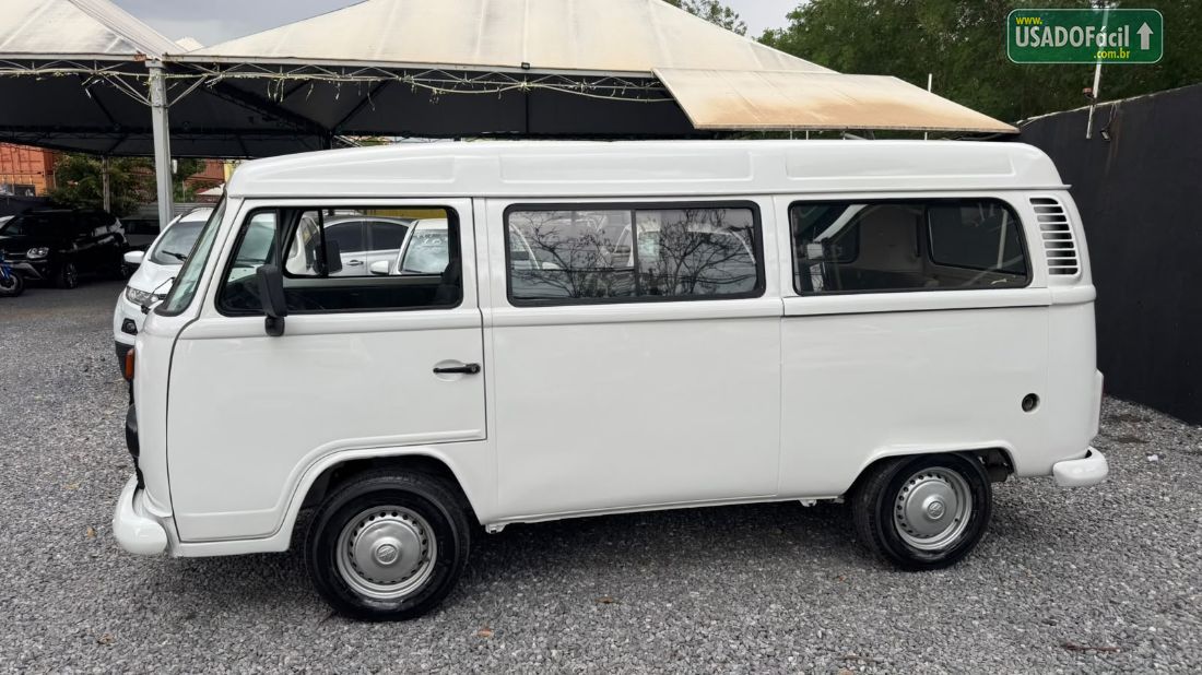 Volkswagen Kombi Standard 1.4 Mi Total Flex 8V 2011/2012 — foto 4 de 10