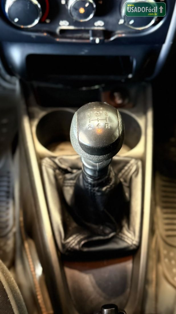 Fiat Strada Adventure Locker CD 1.8 Flex 2014/2015 — foto 7 de 13
