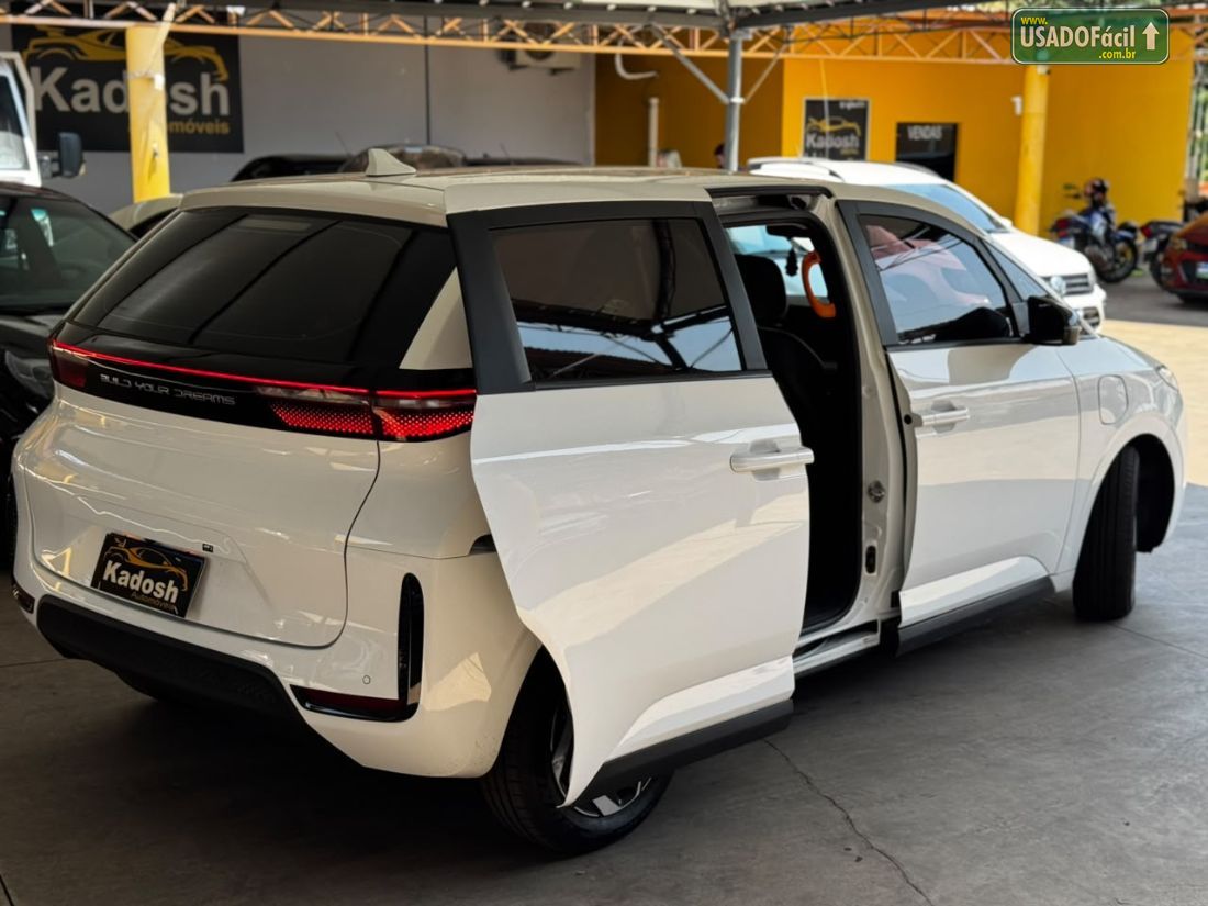 BYD BYD D1 EV Elétrico 2022/2023 — foto 16 de 21