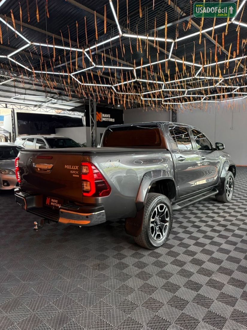 Toyota Hilux SRX Plus CD 2.8 4x4 TDI Automático Diesel 2024/2024 — foto 4 de 13