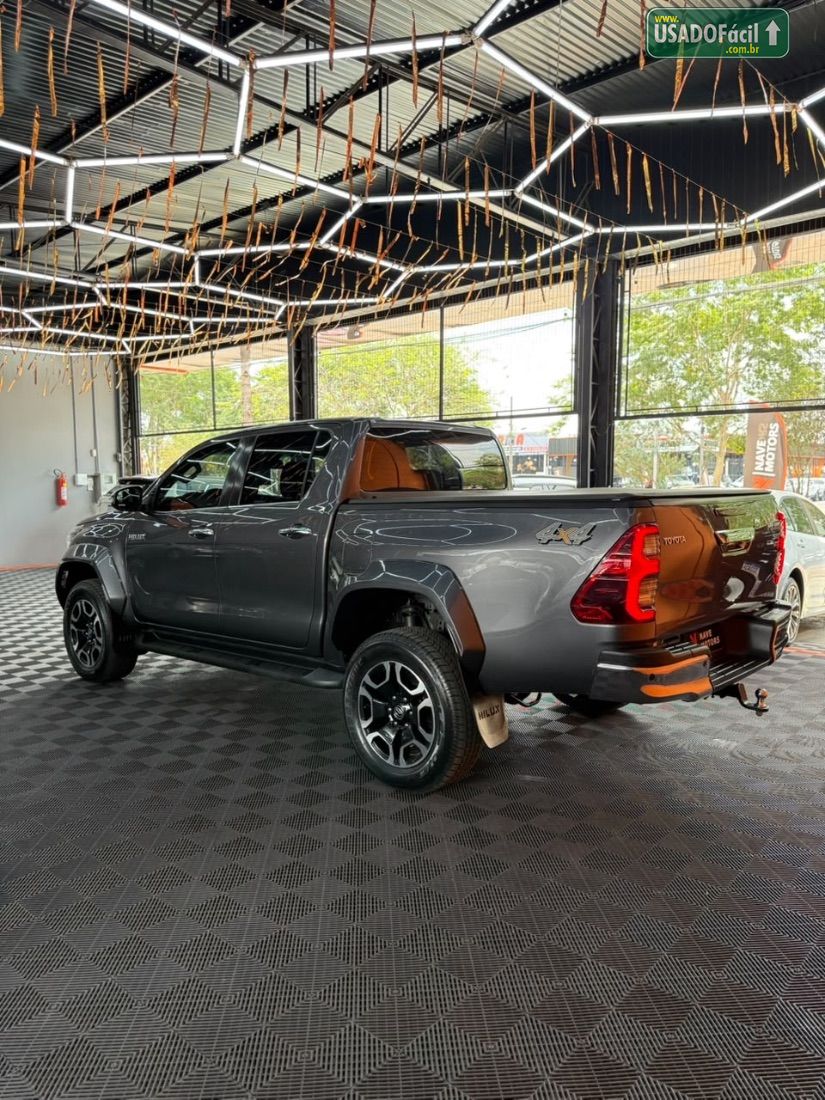 Toyota Hilux SRX Plus CD 2.8 4x4 TDI Automático Diesel 2024/2024 — foto 6 de 13