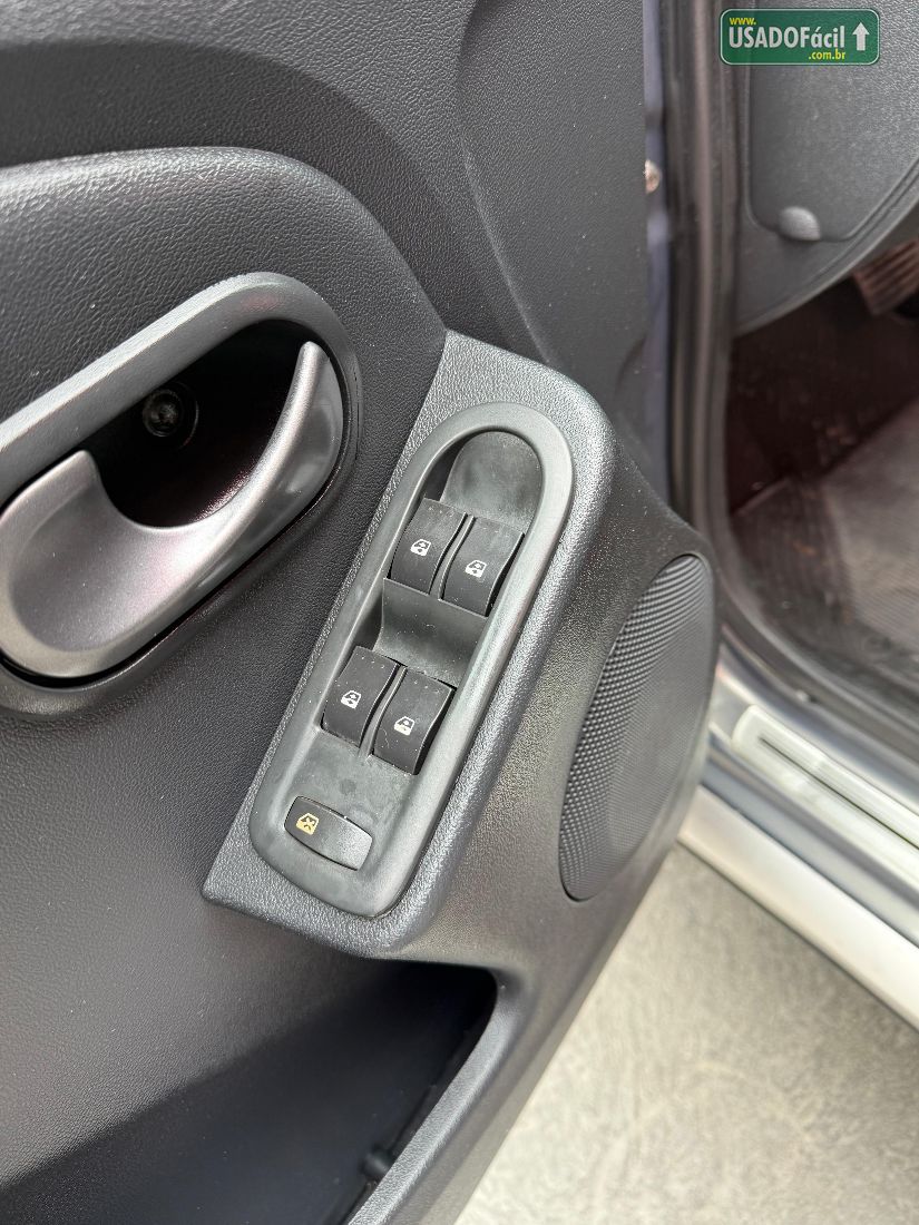 Renault Sandero Stepway 1.6 5P Hi-Power 2012/2013 — foto 9 de 10