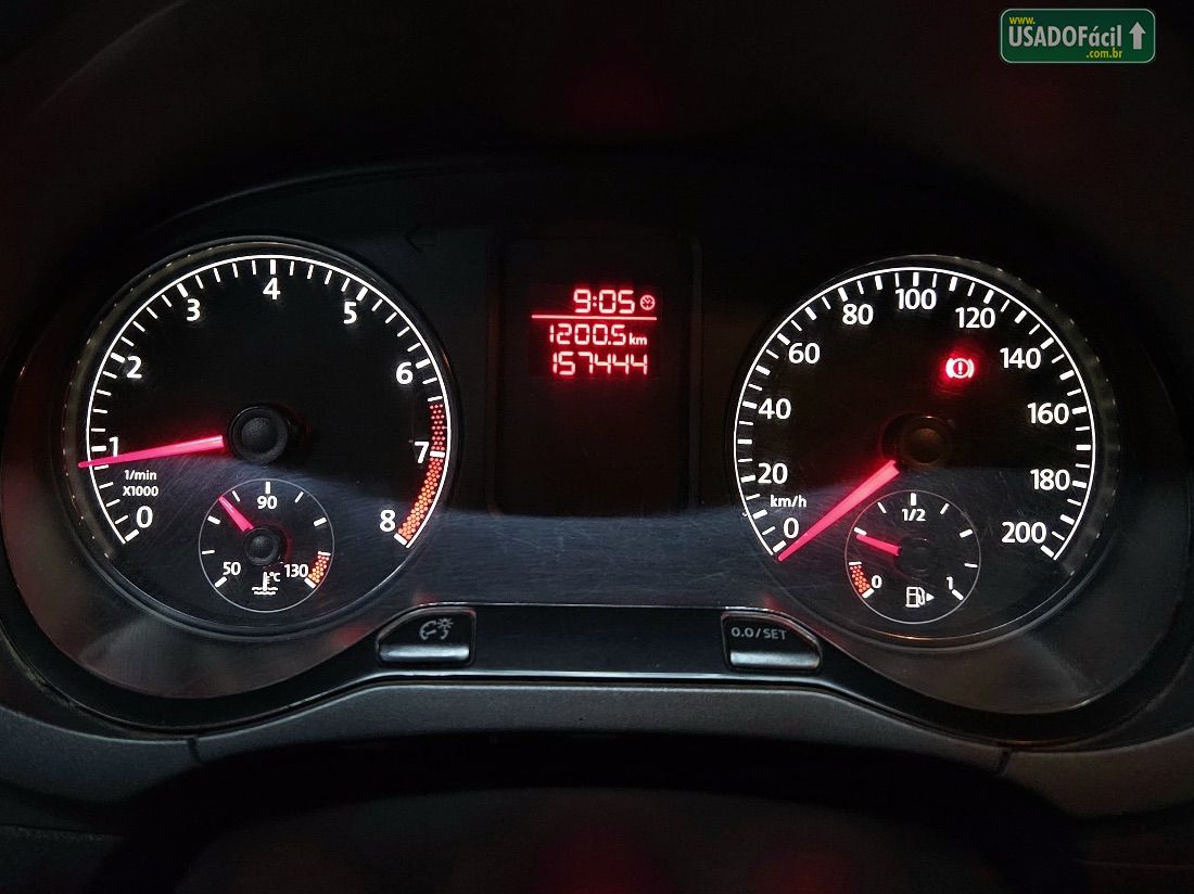 Volkswagen Fox 1.0 Mi 4P Total Flex 2013/2014 — foto 18 de 18