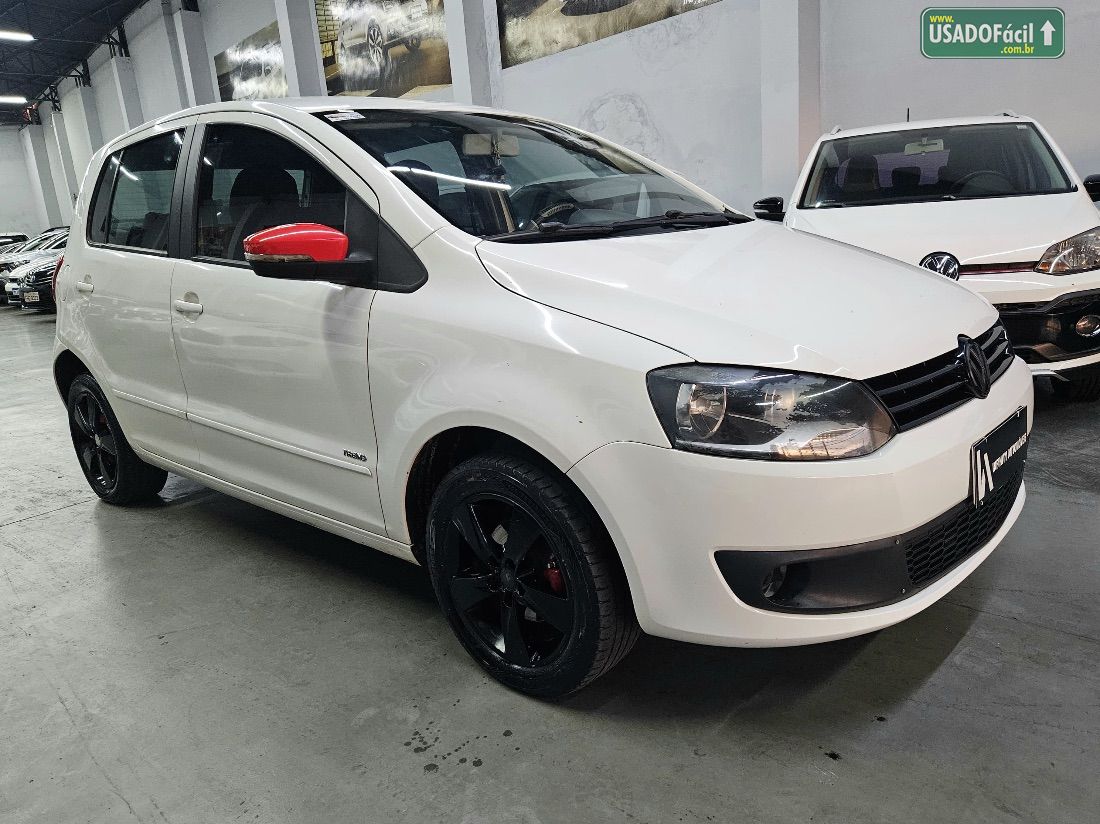 Volkswagen Fox 1.0 Mi 4P Total Flex 2013/2014 — foto 3 de 18