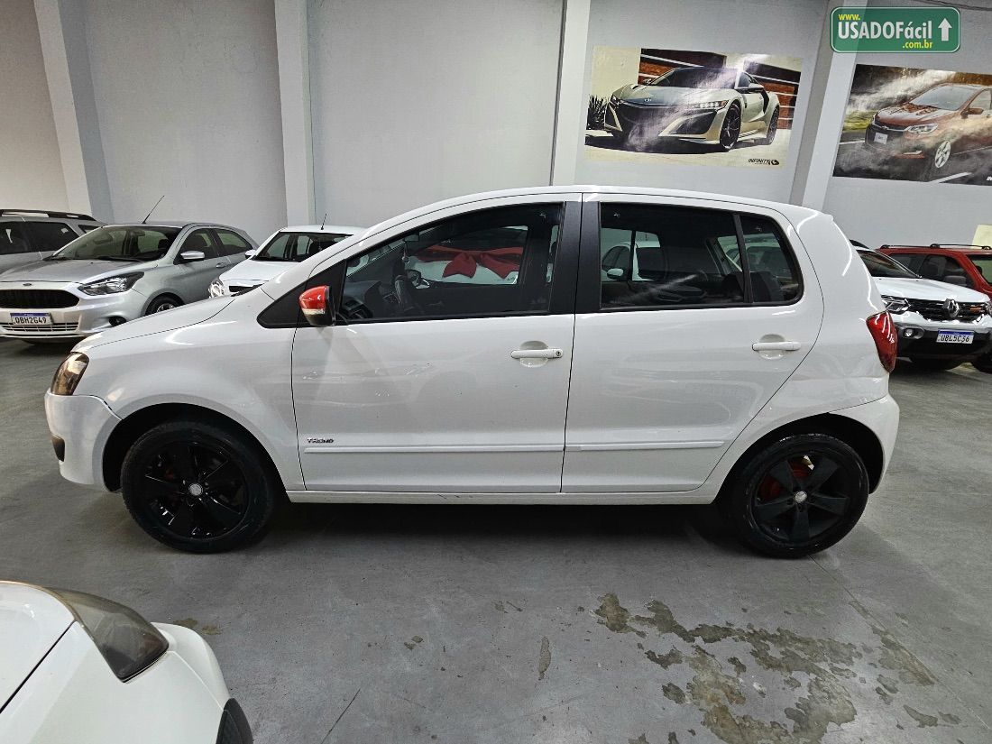Volkswagen Fox 1.0 Mi 4P Total Flex 2013/2014 — foto 8 de 18