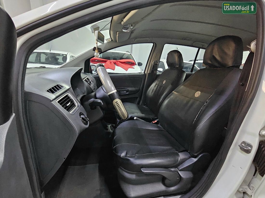 Volkswagen Fox 1.0 Mi 4P Total Flex 2013/2014 — foto 9 de 18