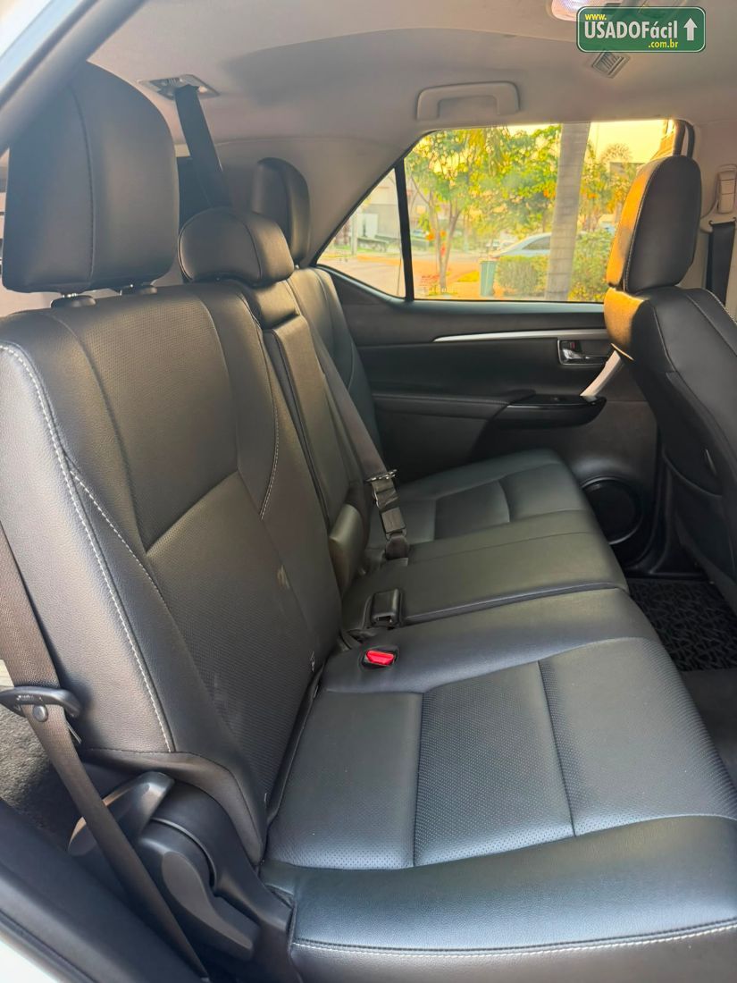 Toyota Hilux SW4 SRX 2.8 4x4 TDI Automático Diesel 2024/2024 — foto 10 de 22