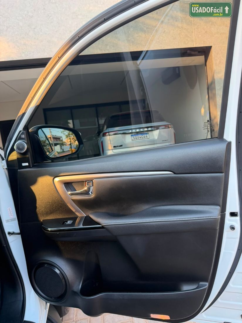 Toyota Hilux SW4 SRX 2.8 4x4 TDI Automático Diesel 2024/2024 — foto 15 de 22