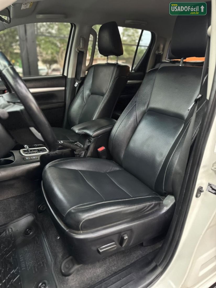 Toyota Hilux SRX CD 2.8 4x4 TDI Automático Diesel 2022/2022 — foto 15 de 16