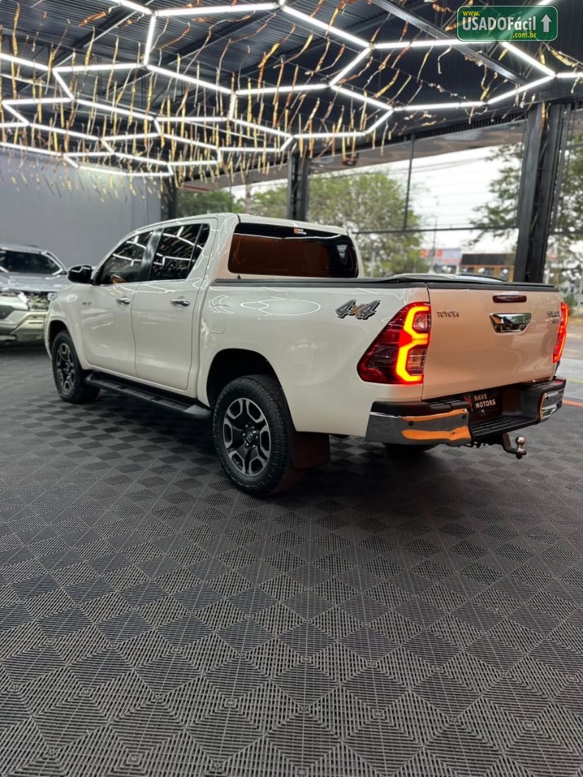 Toyota Hilux SRX CD 2.8 4x4 TDI Automático Diesel 2022/2022 — foto 6 de 16