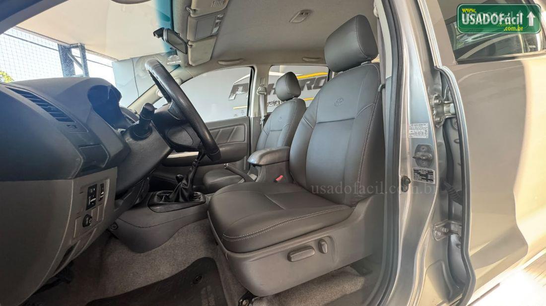 TOYOTA Hilux SRV CD D4-D 4x4 TDI Mecânico 2014/2015 — foto 14 de 16