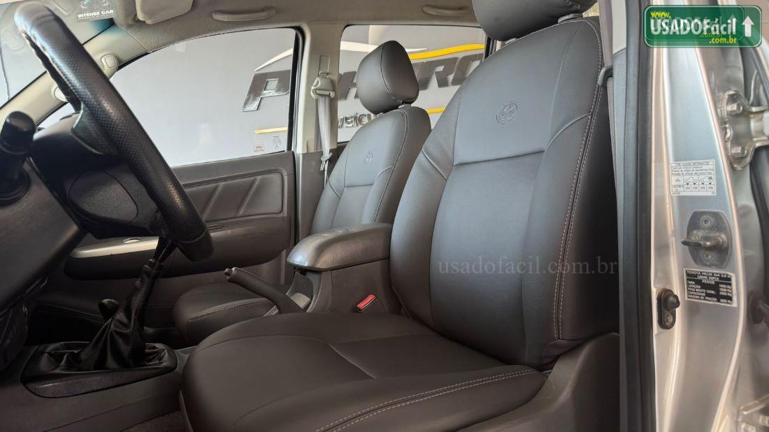 TOYOTA Hilux SRV CD D4-D 4x4 TDI Mecânico 2014/2015 — foto 15 de 16