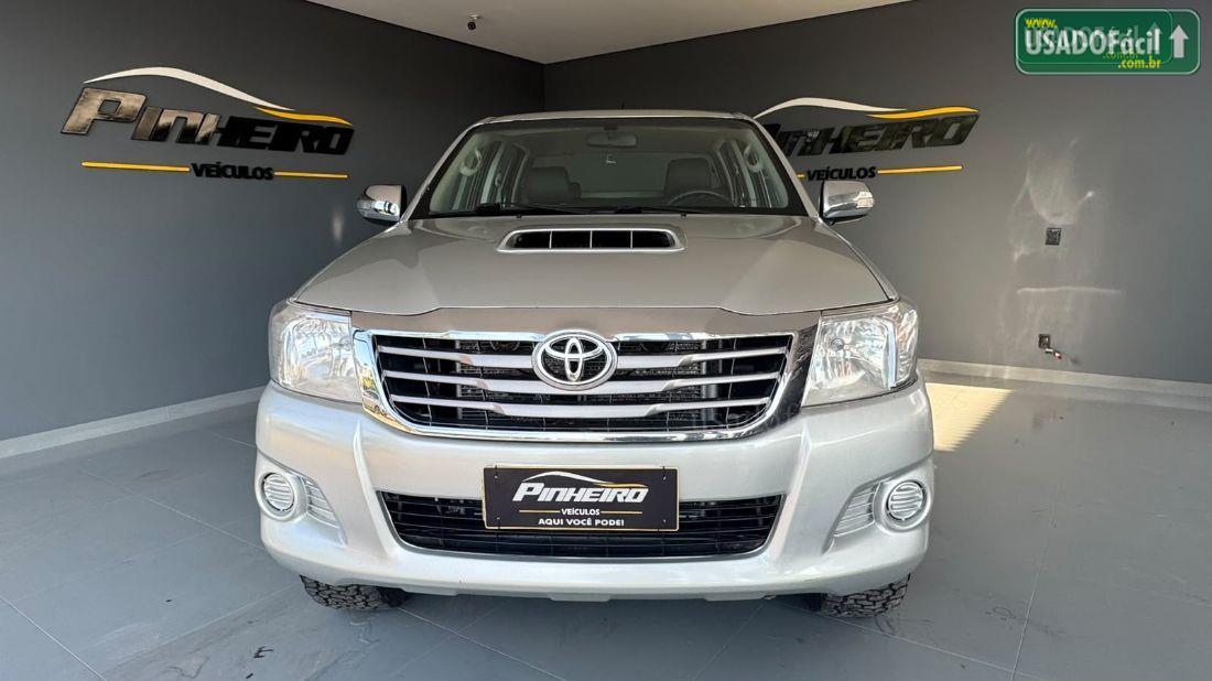 TOYOTA Hilux SRV CD D4-D 4x4 TDI Mecânico 2014/2015 — foto 2 de 16