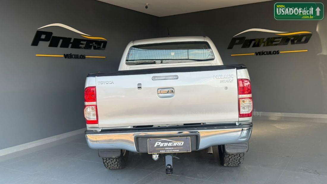 TOYOTA Hilux SRV CD D4-D 4x4 TDI Mecânico 2014/2015 — foto 8 de 16