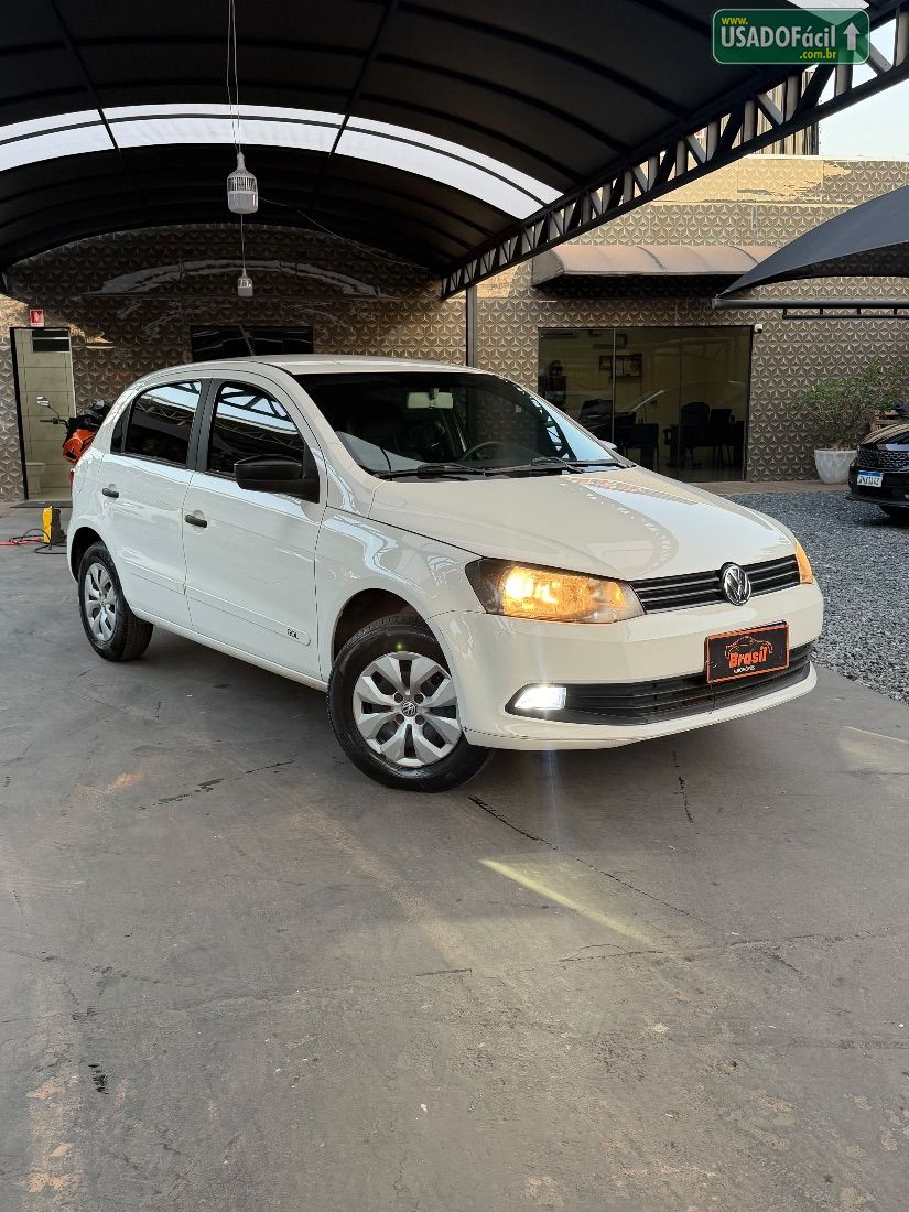 Volkswagen Gol 1.0 Mi 4P Total Flex 2014/2015 — foto 2 de 9