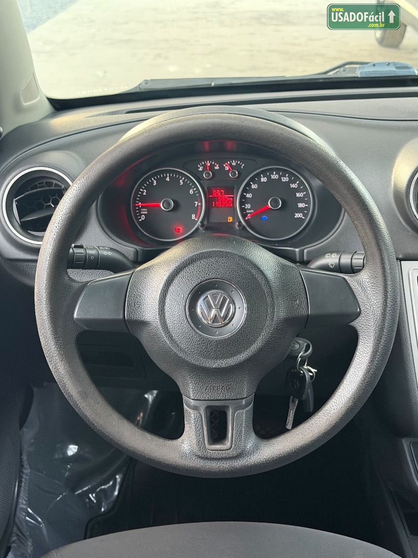 Volkswagen Gol 1.0 Mi 4P Total Flex 2014/2015 — foto 8 de 9