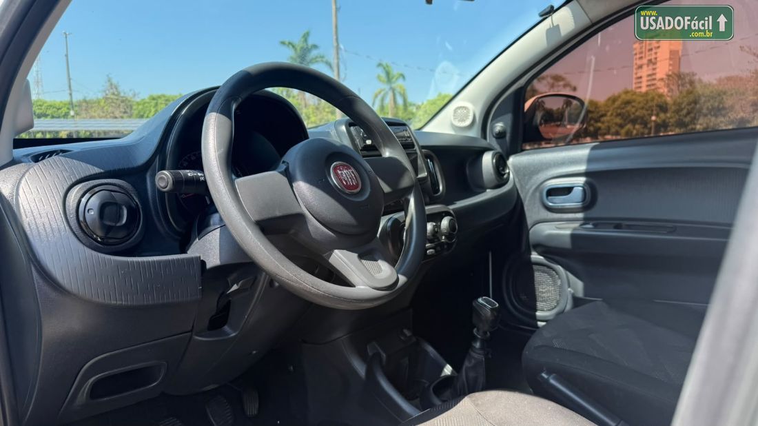 Fiat Mobi Drive Flex 2017/2018 — foto 12 de 17