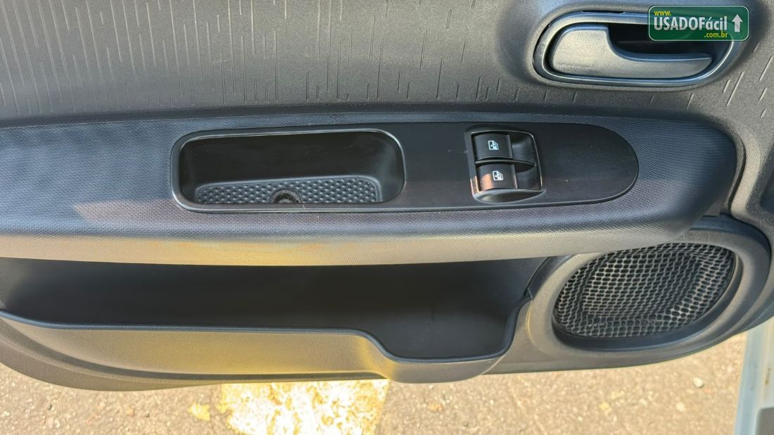 Fiat Mobi Drive Flex 2017/2018 — foto 15 de 17
