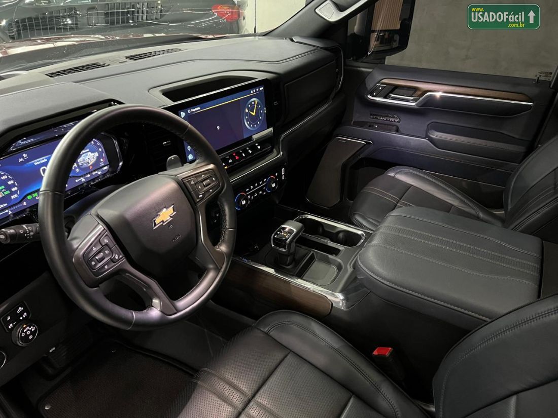 CHEVROLET/GM Silverado High Country 5.3 V8 AWD Automático 2023/2024 — foto 12 de 16