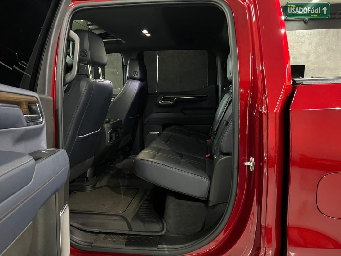 CHEVROLET/GM Silverado High Country 5.3 V8 AWD Automático 2023/2024 — foto 13 de 16