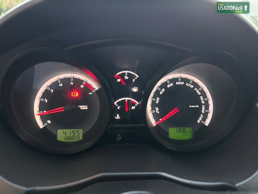 Ford Fiesta Hatch 1.6 Mecânico Flex 5P 2012/2013 — foto 12 de 16