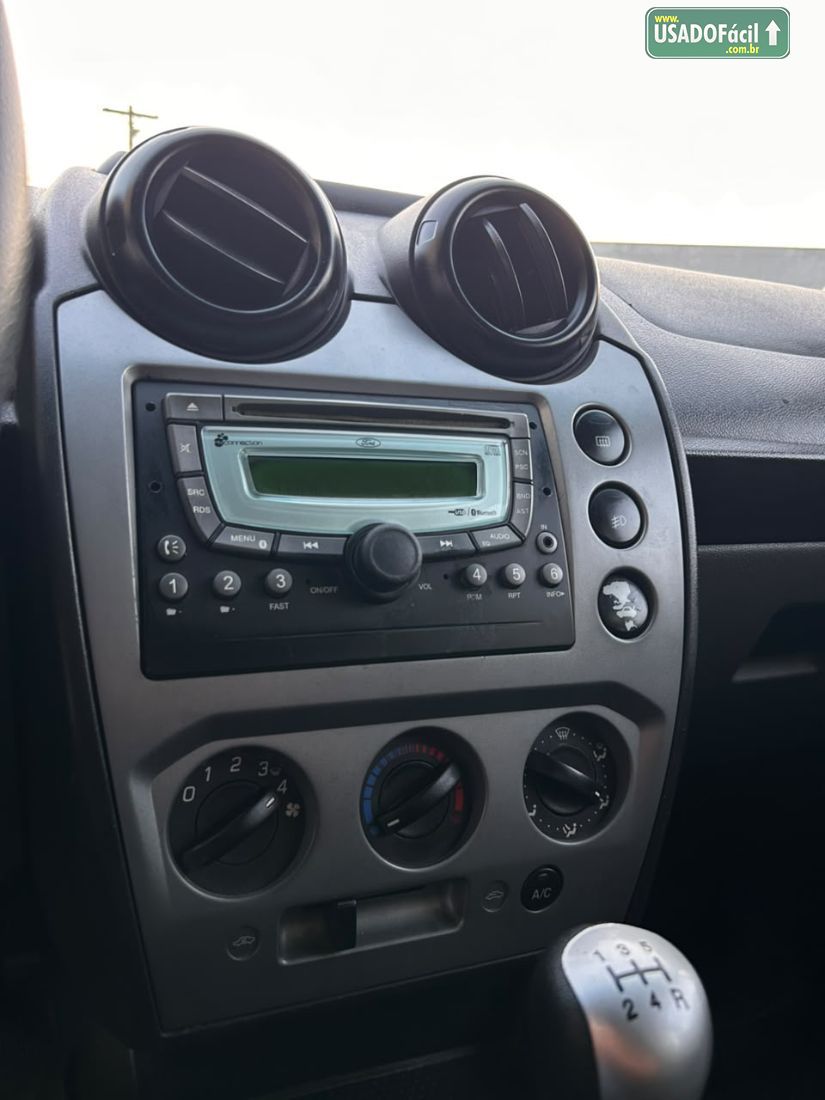 Ford Fiesta Hatch 1.6 Mecânico Flex 5P 2012/2013 — foto 15 de 16