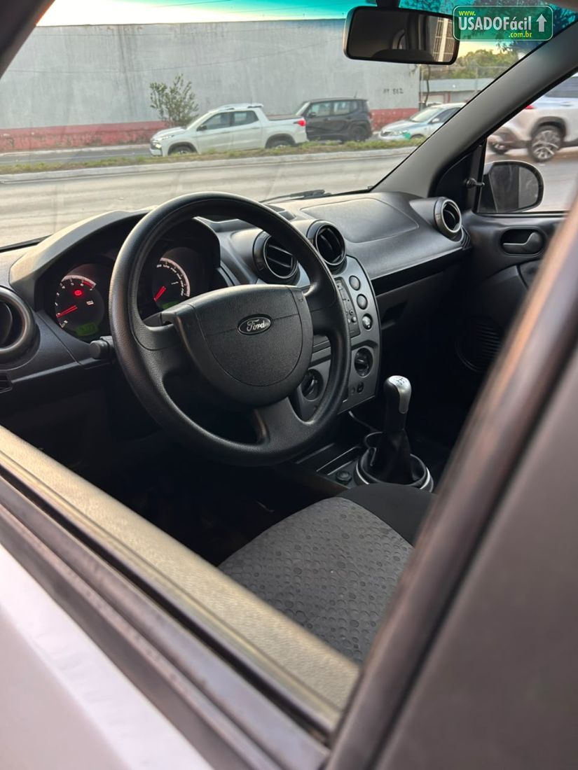 Ford Fiesta Hatch 1.6 Mecânico Flex 5P 2012/2013 — foto 7 de 16