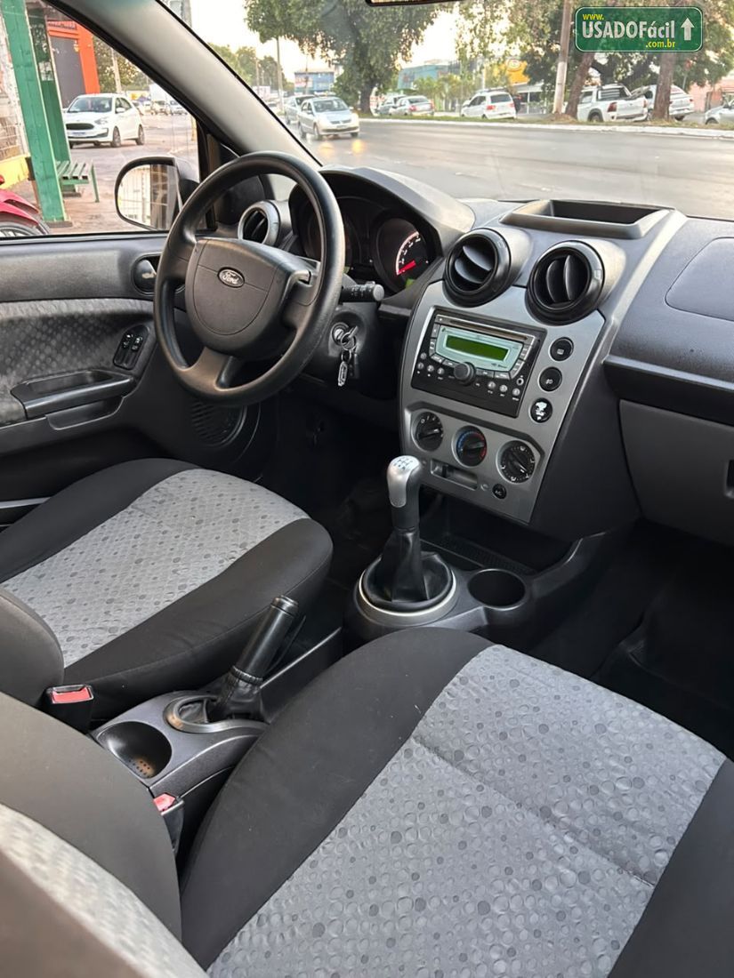 Ford Fiesta Hatch 1.6 Mecânico Flex 5P 2012/2013 — foto 9 de 16