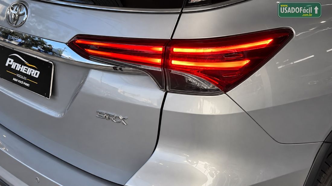 Toyota Hilux SRX CD 2.8 4x4 TDI Automático Diesel 2018/2018 — foto 5 de 14