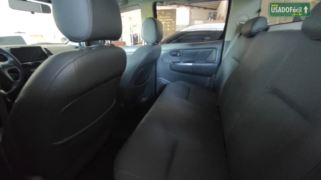 Toyota Hilux SRV CD D4-D 3.0 4x4 TDI Automático Diesel 2015/2015 — foto 17 de 22