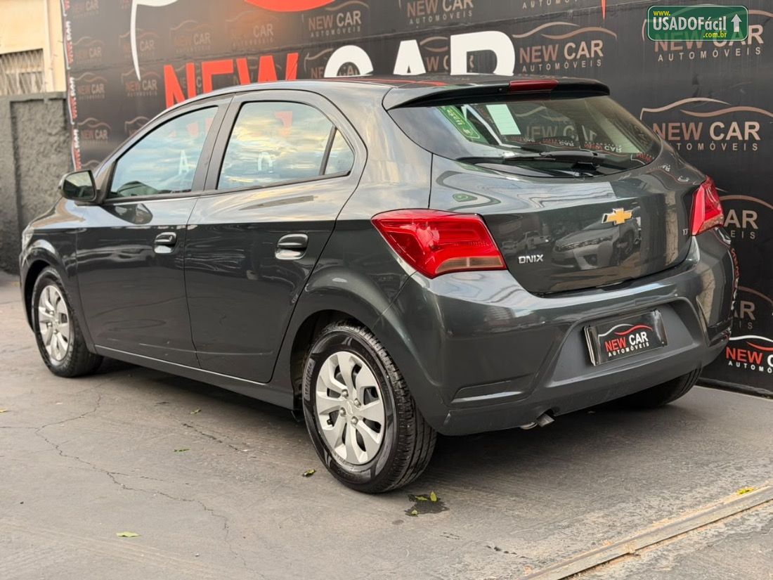 CHEVROLET/GM Onix Hatch LT 1.0 Mecânico Flex 2018/2019 — foto 8 de 16