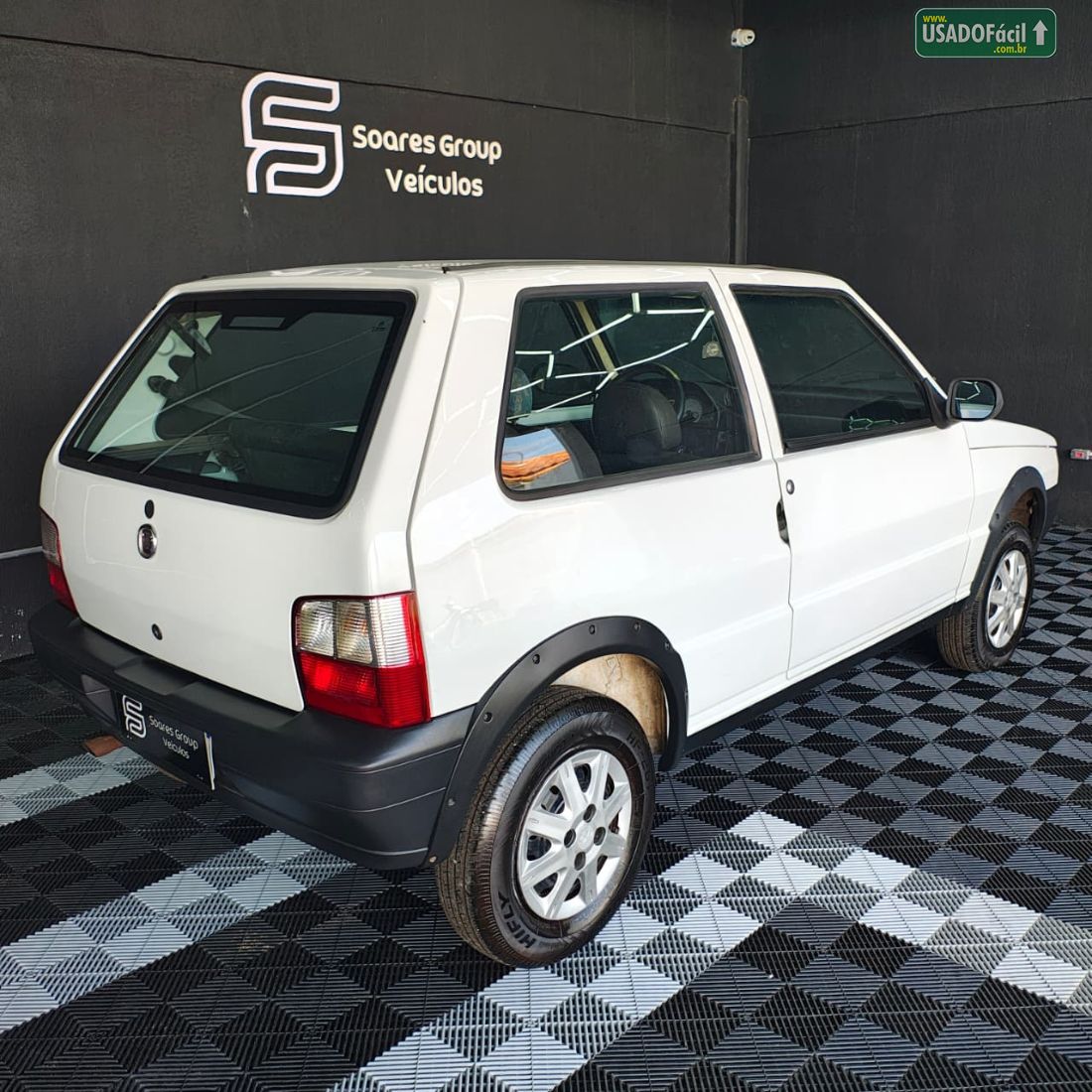 Fiat Uno Mille Fire 1.0 2P 2012/2012 — foto 4 de 11