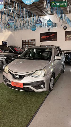TOYOTA Etios Hatch X 1.3 Mecânico Flex