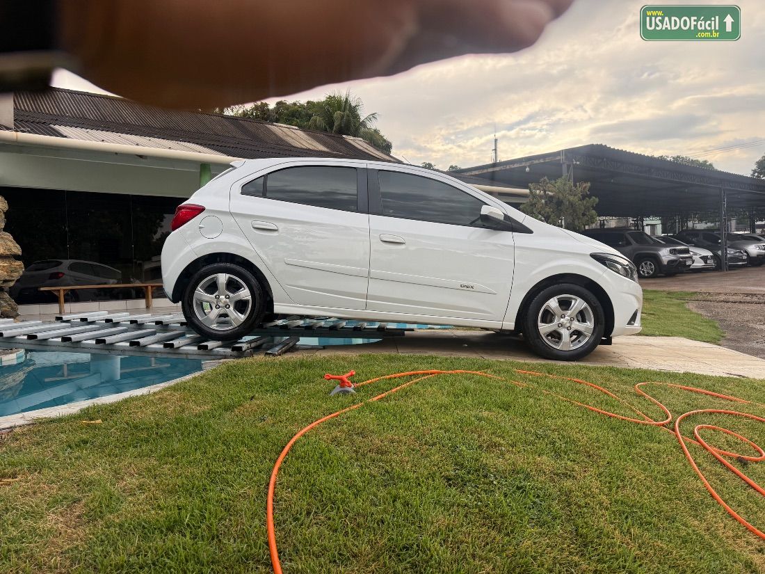 CHEVROLET/GM Onix Hatch LT 1.4 Mecânico Flex 2019/2019 — foto 7 de 10