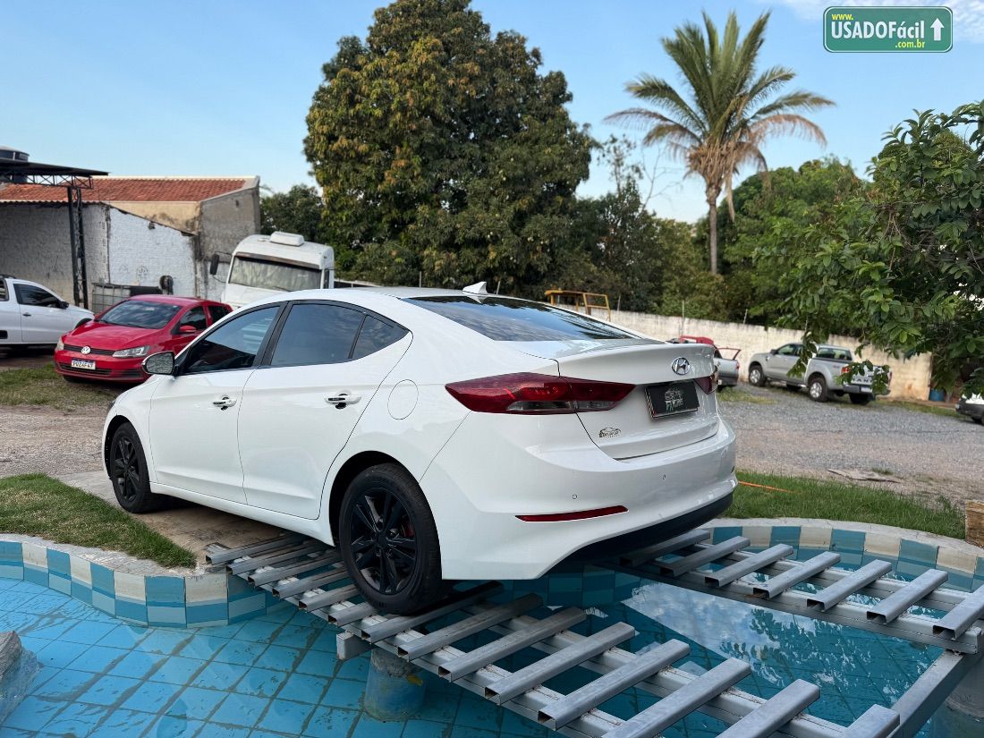 Hyundai Elantra 2.0 Automático Flex 2016/2017 — foto 7 de 11