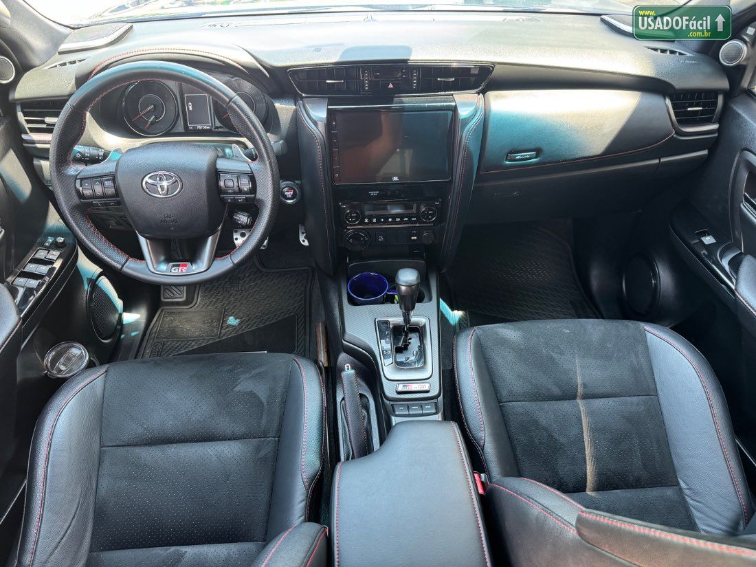 Toyota Hilux SW4 GRS 2.8 4x4 Turbo Automático 7 lugares 2023/2024 — foto 9 de 30
