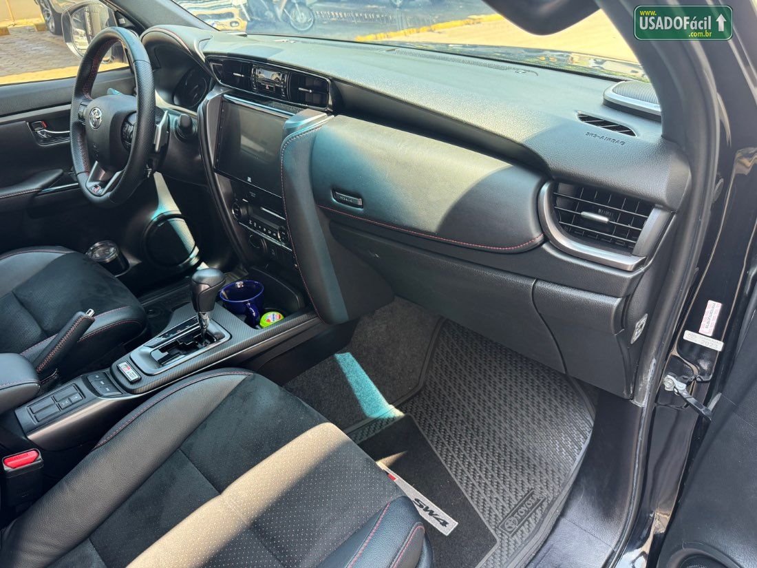 Toyota Hilux SW4 GRS 2.8 4x4 Turbo Automático 7 lugares 2023/2024 — foto 20 de 30