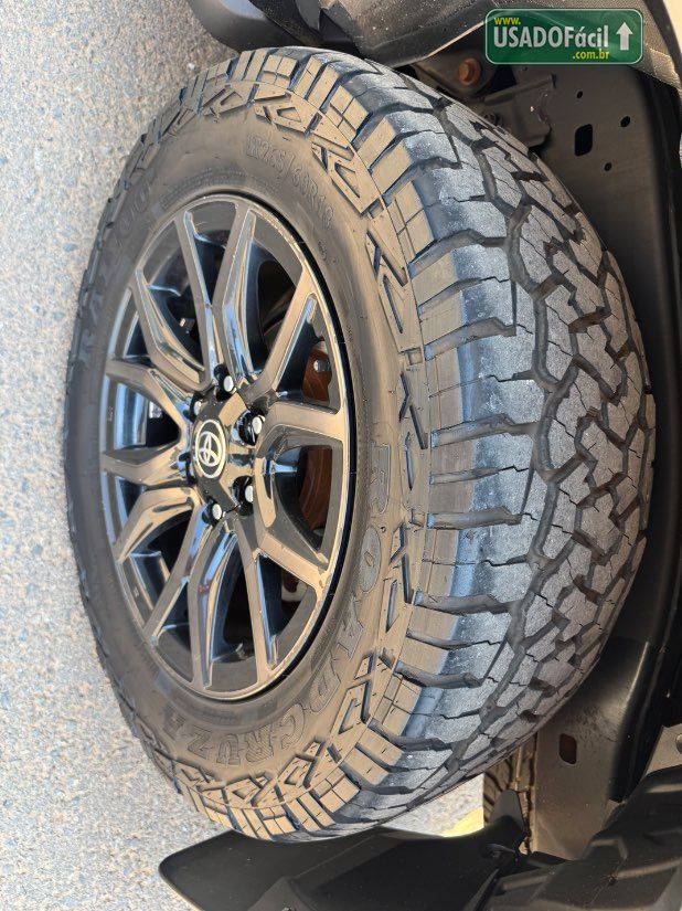Toyota Hilux SW4 GRS 2.8 4x4 Turbo Automático 7 lugares 2023/2024 — foto 3 de 30