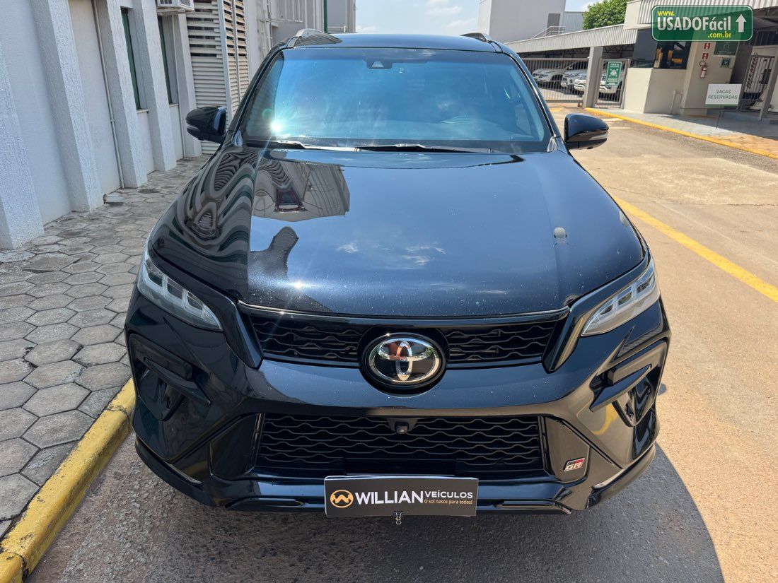 Toyota Hilux SW4 GRS 2.8 4x4 Turbo Automático 7 lugares 2023/2024 — foto 6 de 30