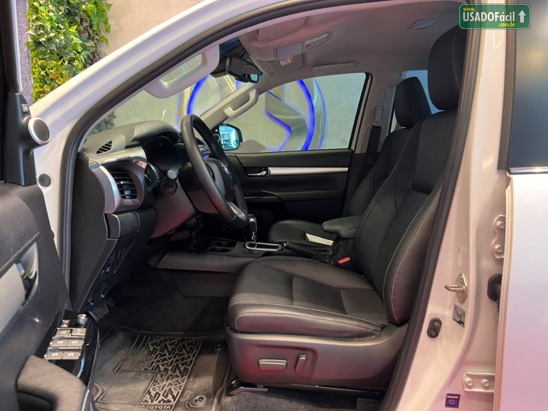 Toyota Hilux SRX CD 2.8 4x4 TDI Automático Diesel 2024/2024 — foto 6 de 11