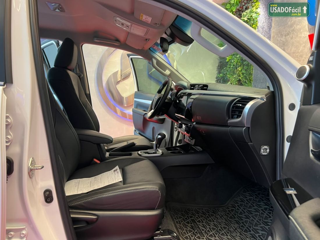 Toyota Hilux SRX CD 2.8 4x4 TDI Automático Diesel 2024/2024 — foto 7 de 11