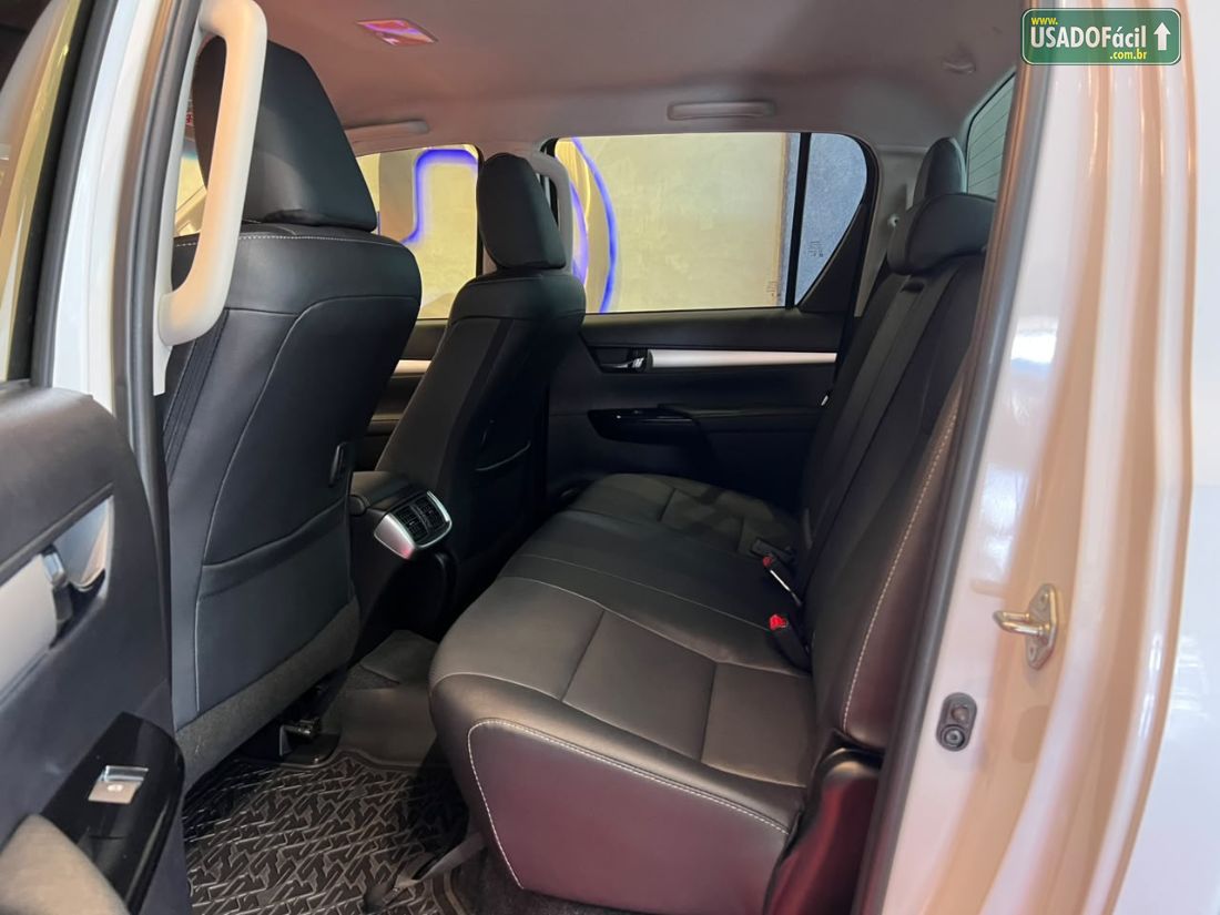 Toyota Hilux SRX CD 2.8 4x4 TDI Automático Diesel 2024/2024 — foto 8 de 11