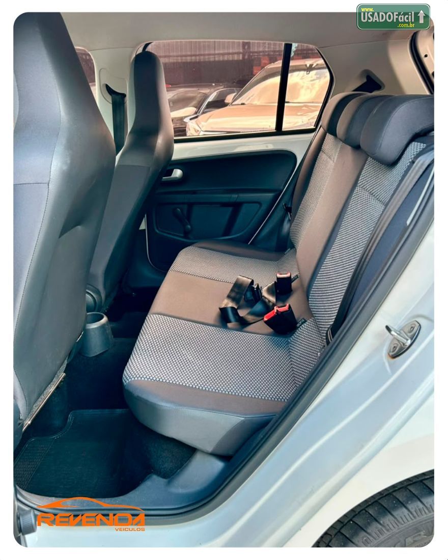 Volkswagen Up! Move 1.0 TSI Total Flex 5P 2016/2017 — foto 10 de 15