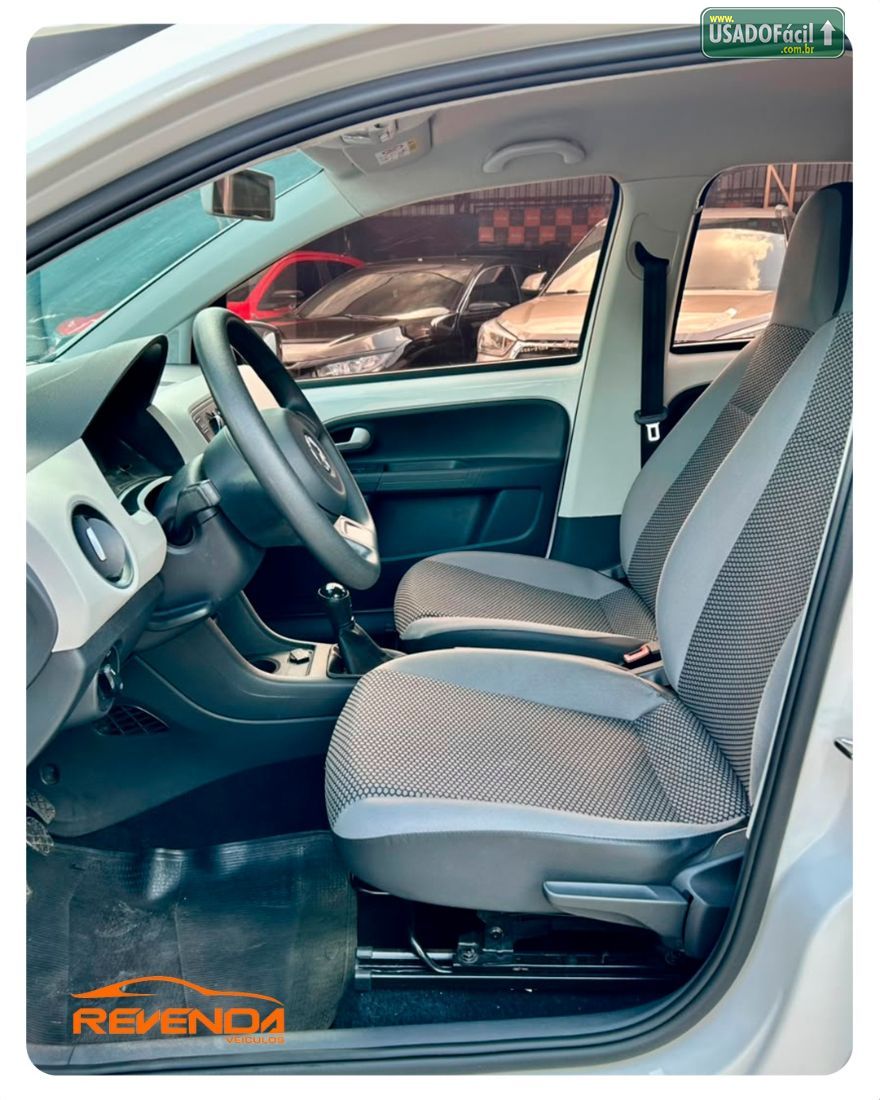 Volkswagen Up! Move 1.0 TSI Total Flex 5P 2016/2017 — foto 7 de 15