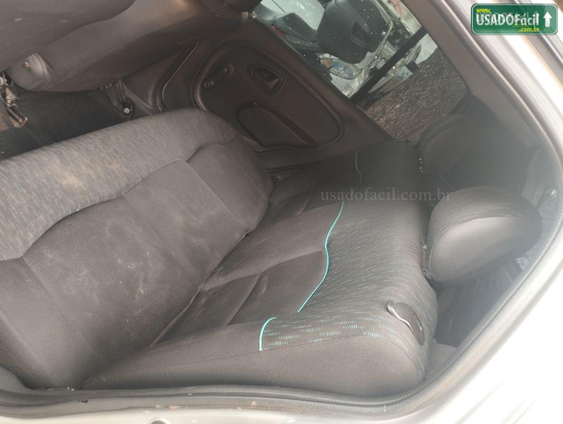 RENAULT Clio Expression 1.0 5P 2014/2015 — foto 7 de 9