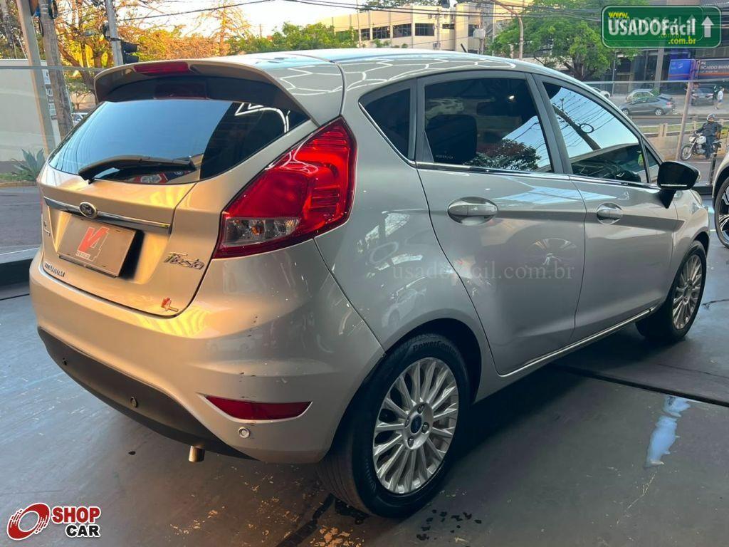 FORD Fiesta Hatch Titanium Plus 1.6 Automático Flex 2014/2014 — foto 3 de 10