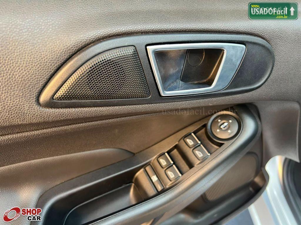FORD Fiesta Hatch Titanium Plus 1.6 Automático Flex 2014/2014 — foto 9 de 10